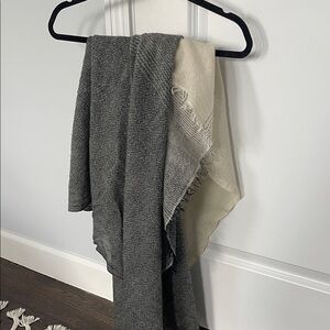 Lululemon Ombré Scarf